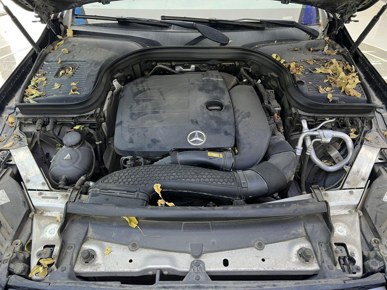 Mercedes-Benz GLC 260 L 2021