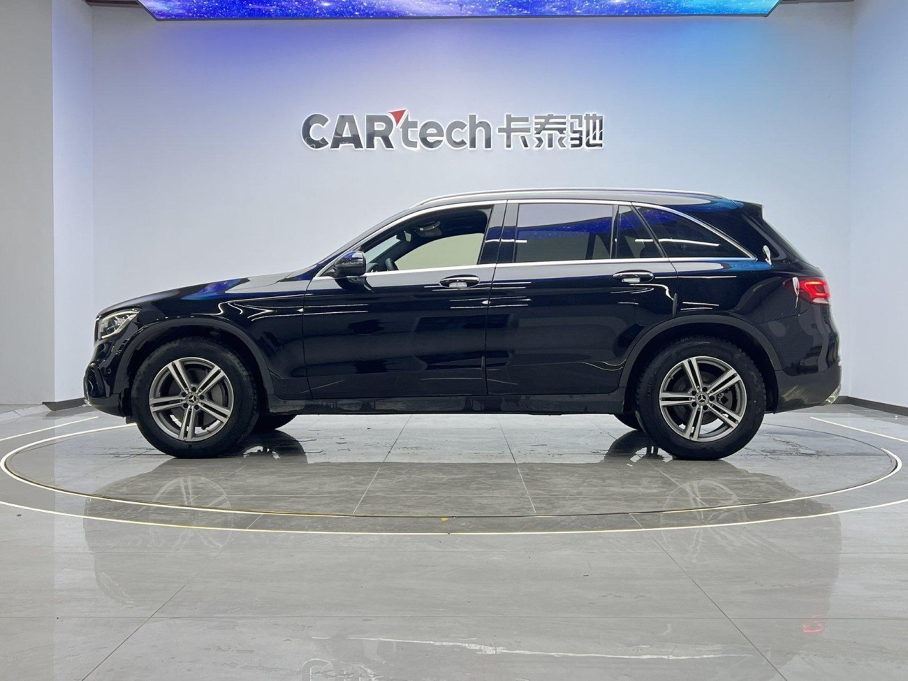 Mercedes-Benz GLC 260 L 2021