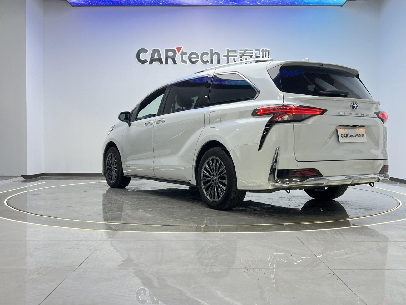 Toyota Sienna 2023