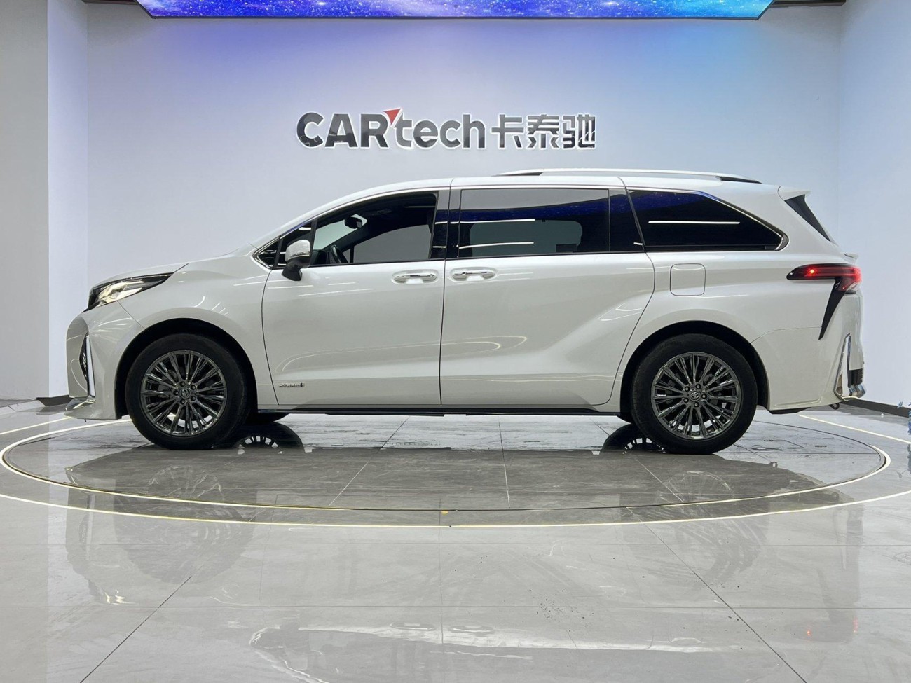Toyota Sienna 2023