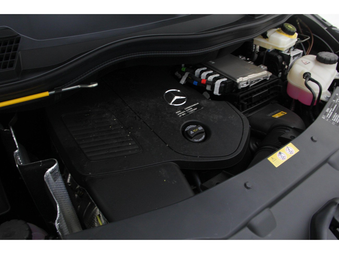 Mercedes-Benz 2025 2025