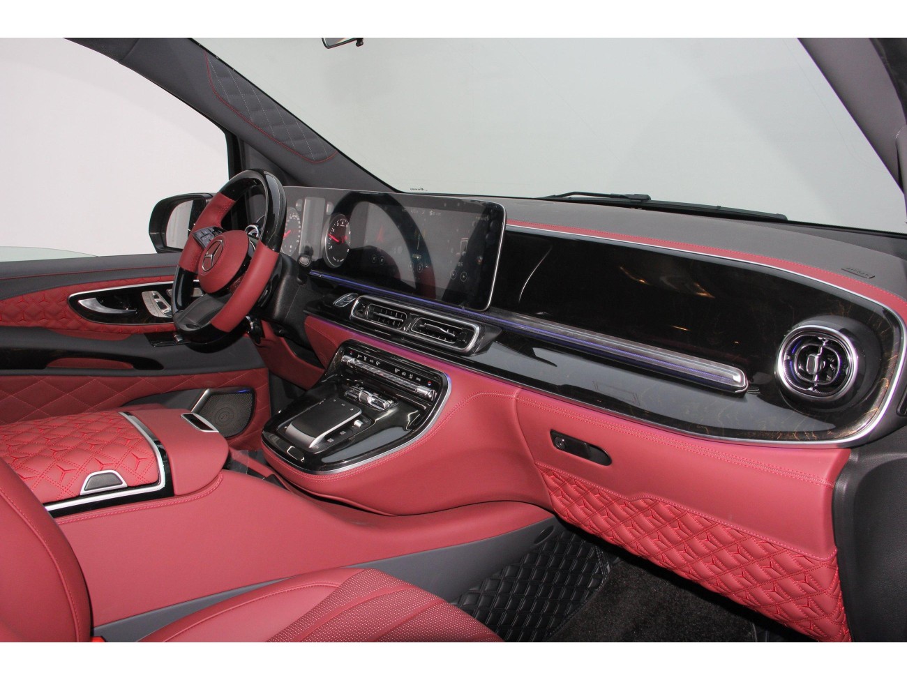 Mercedes-Benz 2025 2025