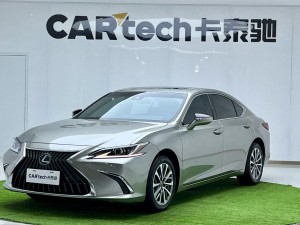 Lexus ES 200 2024
