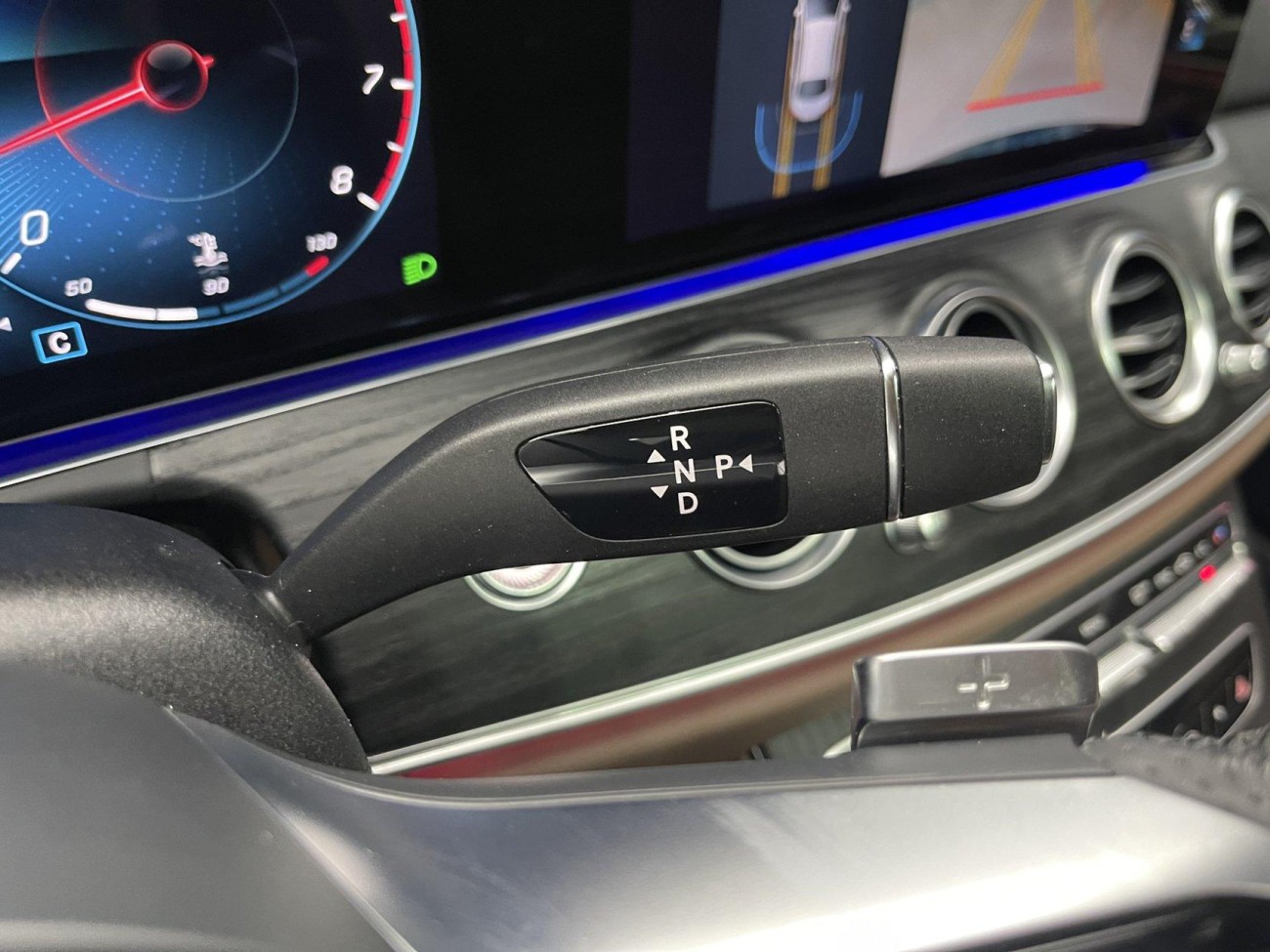 Mercedes-Benz E 260 L 2024