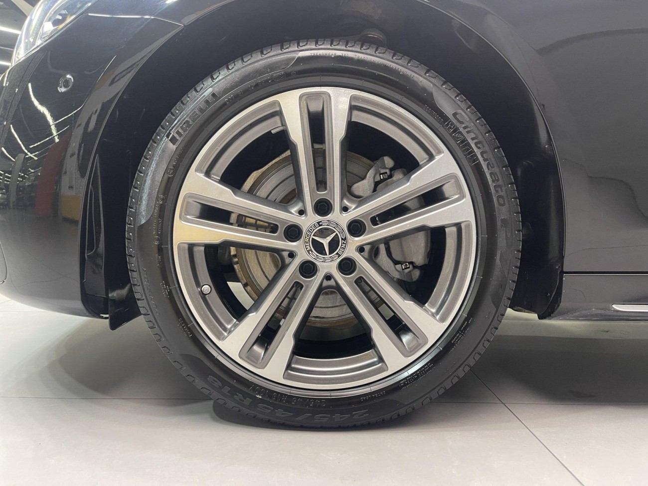 Mercedes-Benz E 260 L 2024