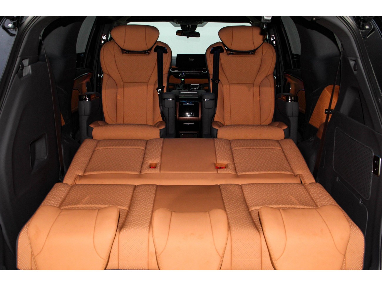 Toyota Granvia 2025