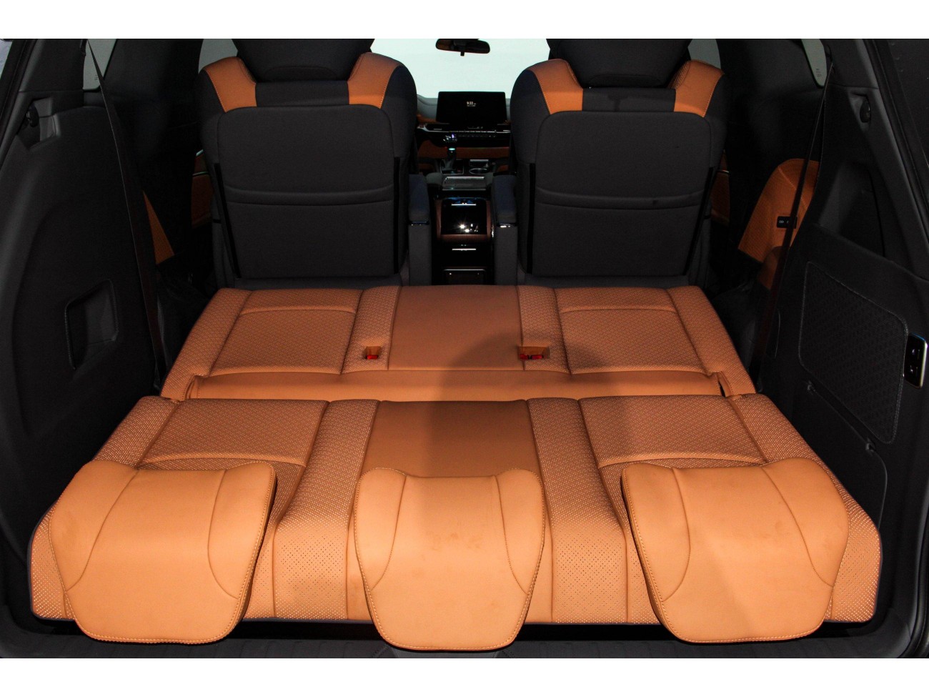 Toyota Granvia 2025