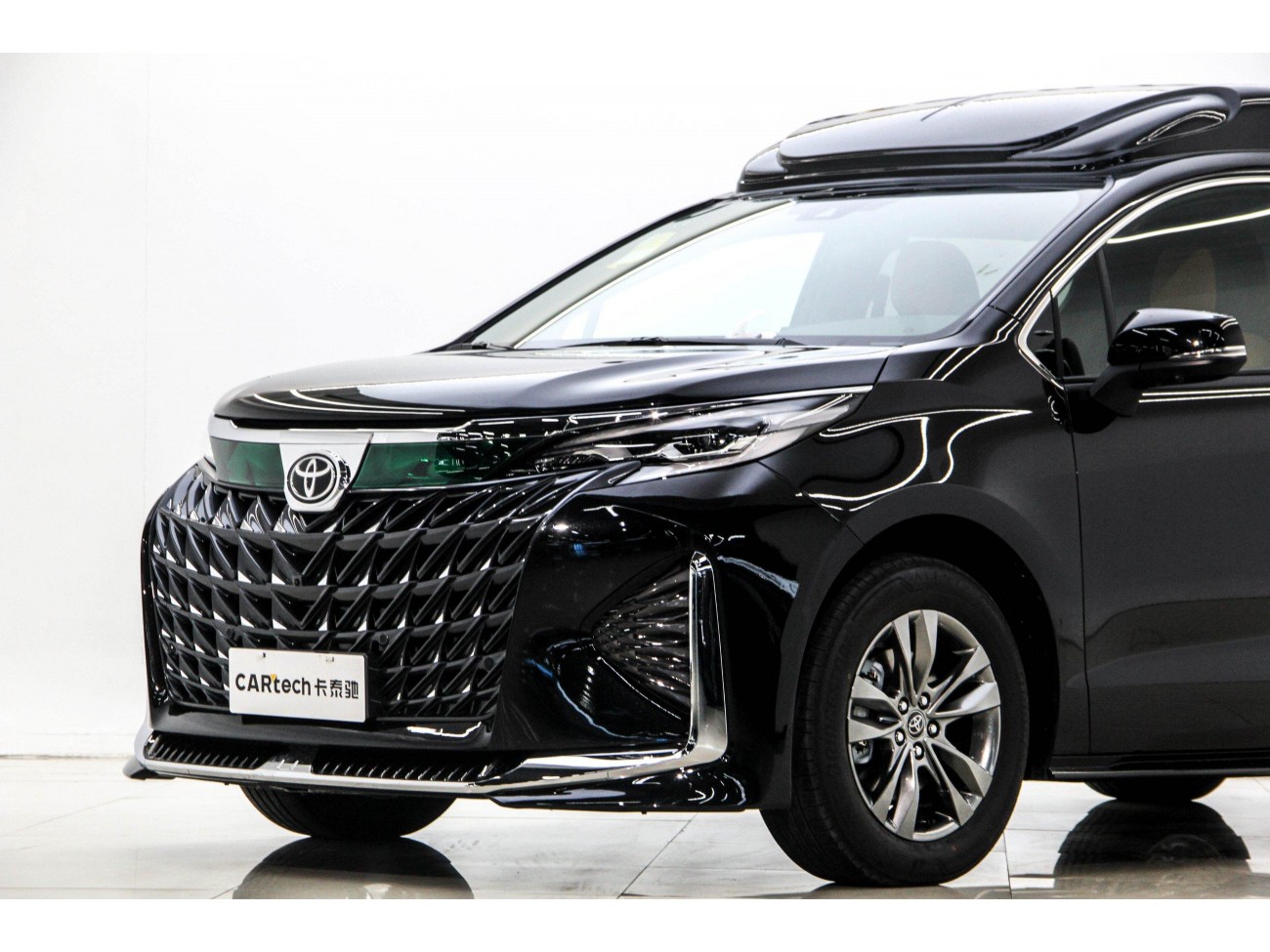 Toyota Granvia 2025