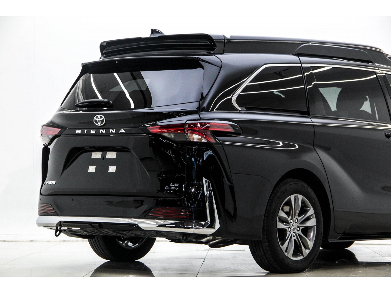 Toyota Granvia 2025