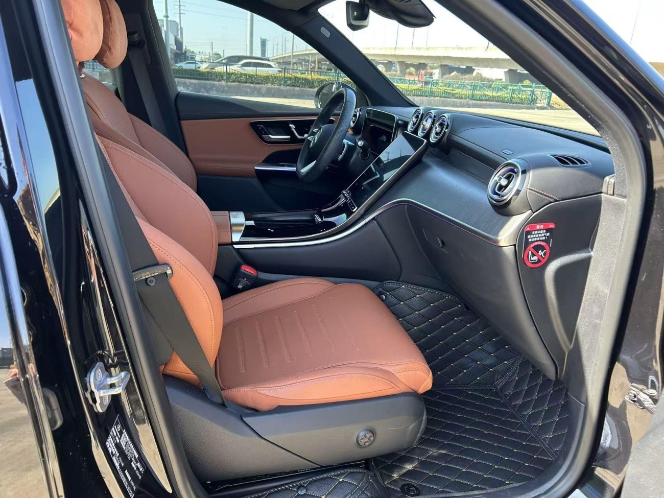 Mercedes-Benz GLC 260 L 2024