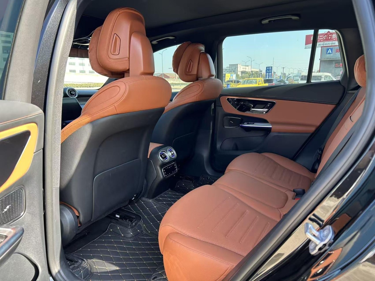 Mercedes-Benz GLC 260 L 2024