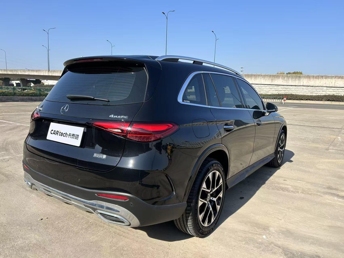 Mercedes-Benz GLC 260 L 2024