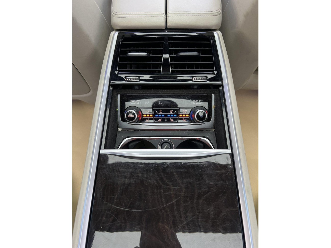 BMW 740Li 2019