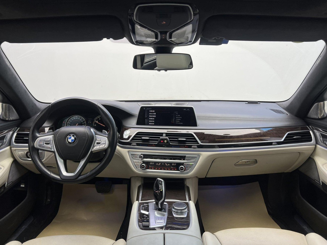 BMW 740Li 2019