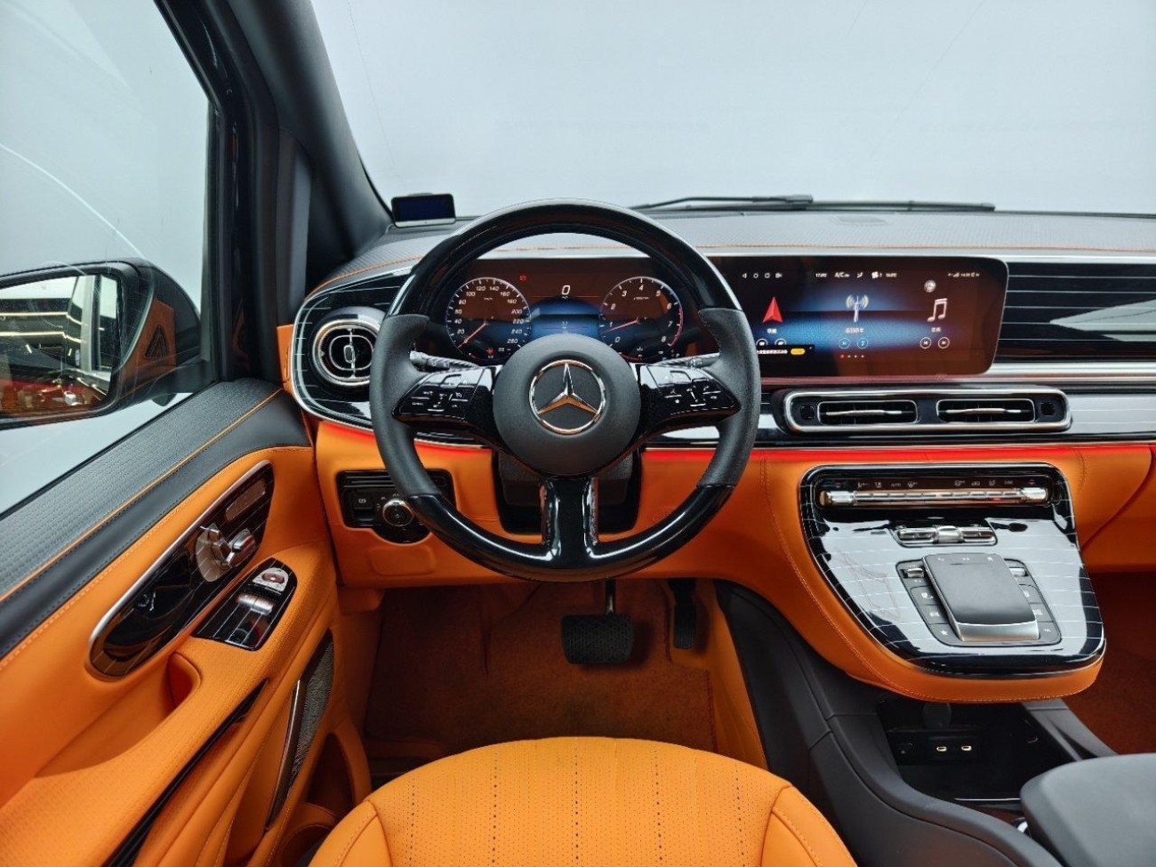 Mercedes-Benz 2024 2025