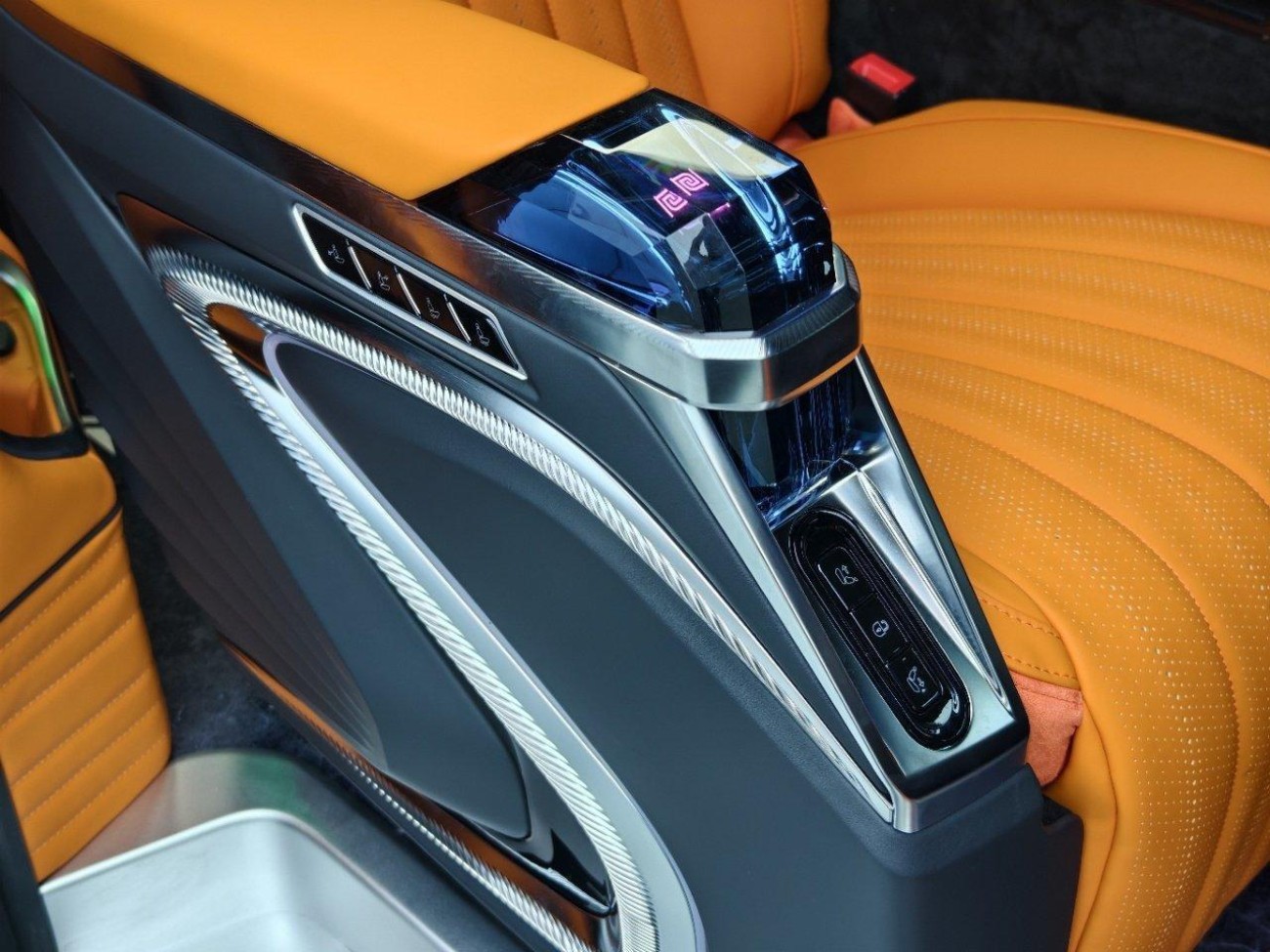 Mercedes-Benz 2024 2025