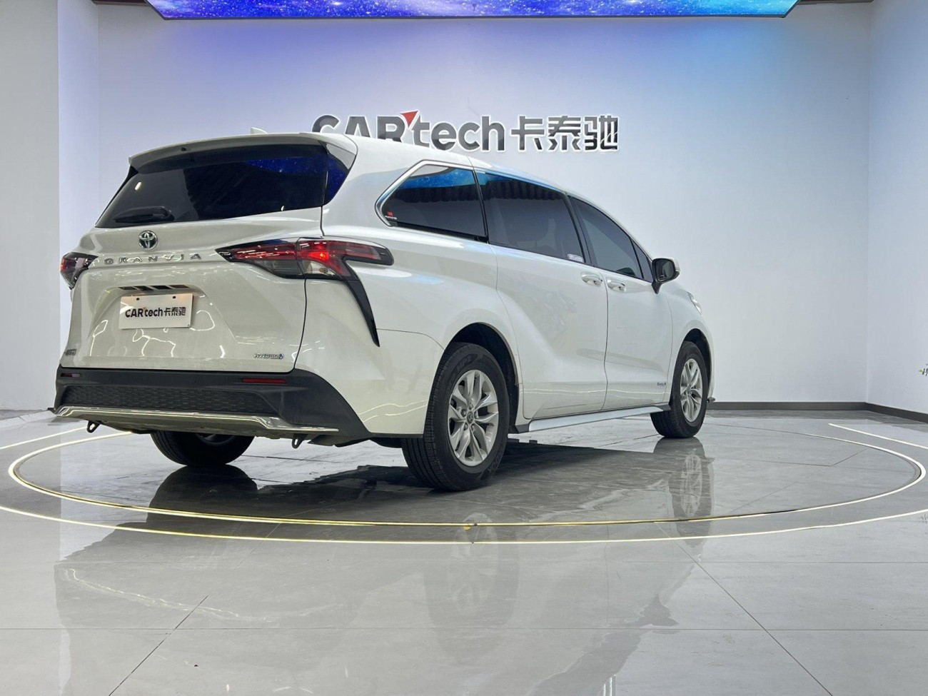 Toyota Granvia 2024
