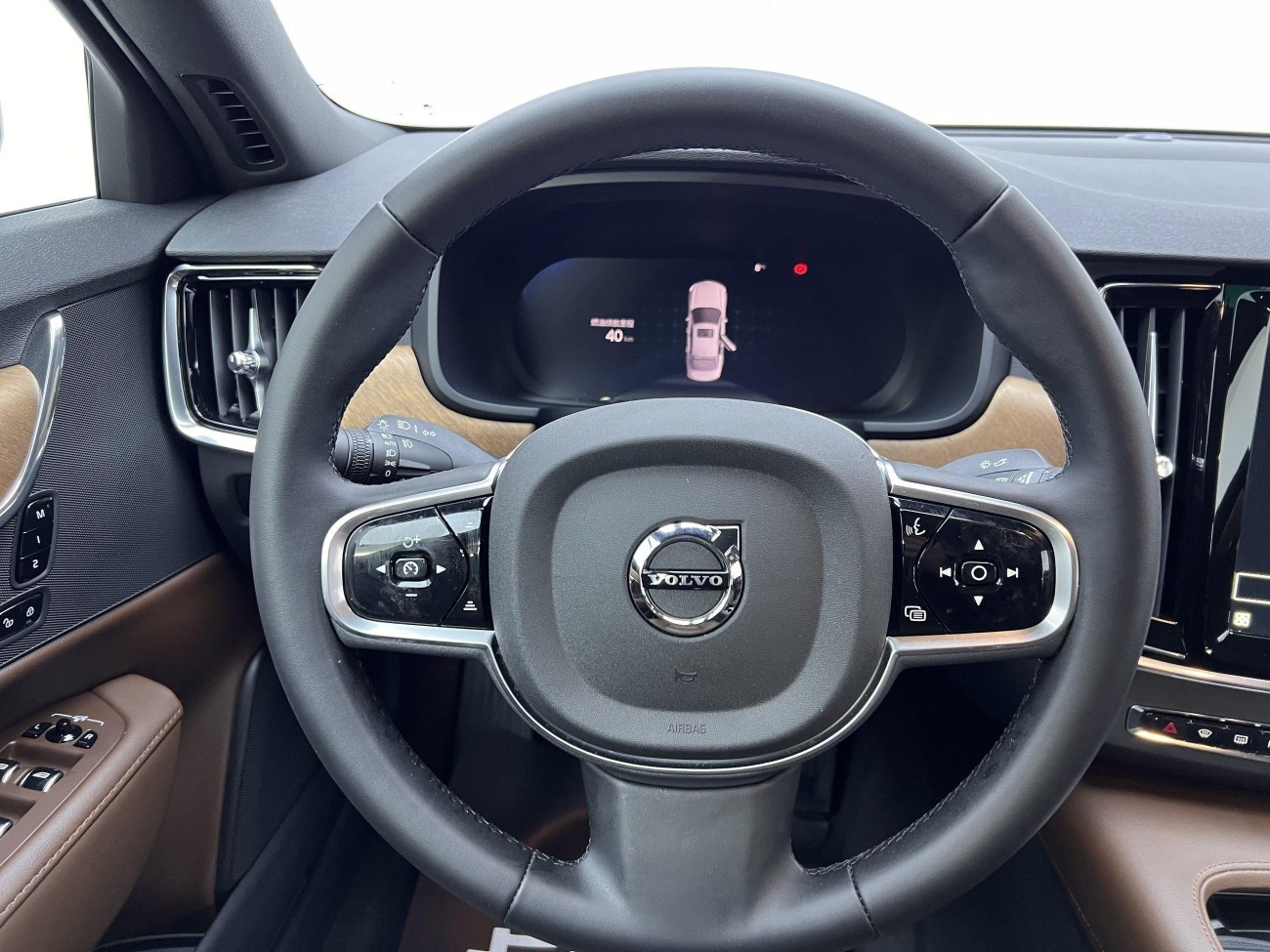 Volvo S90 2025