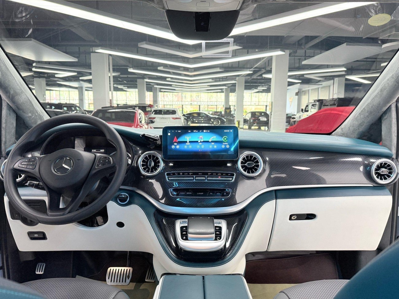 Mercedes-Benz 2022