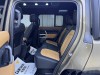 Land Rover Defender 2024