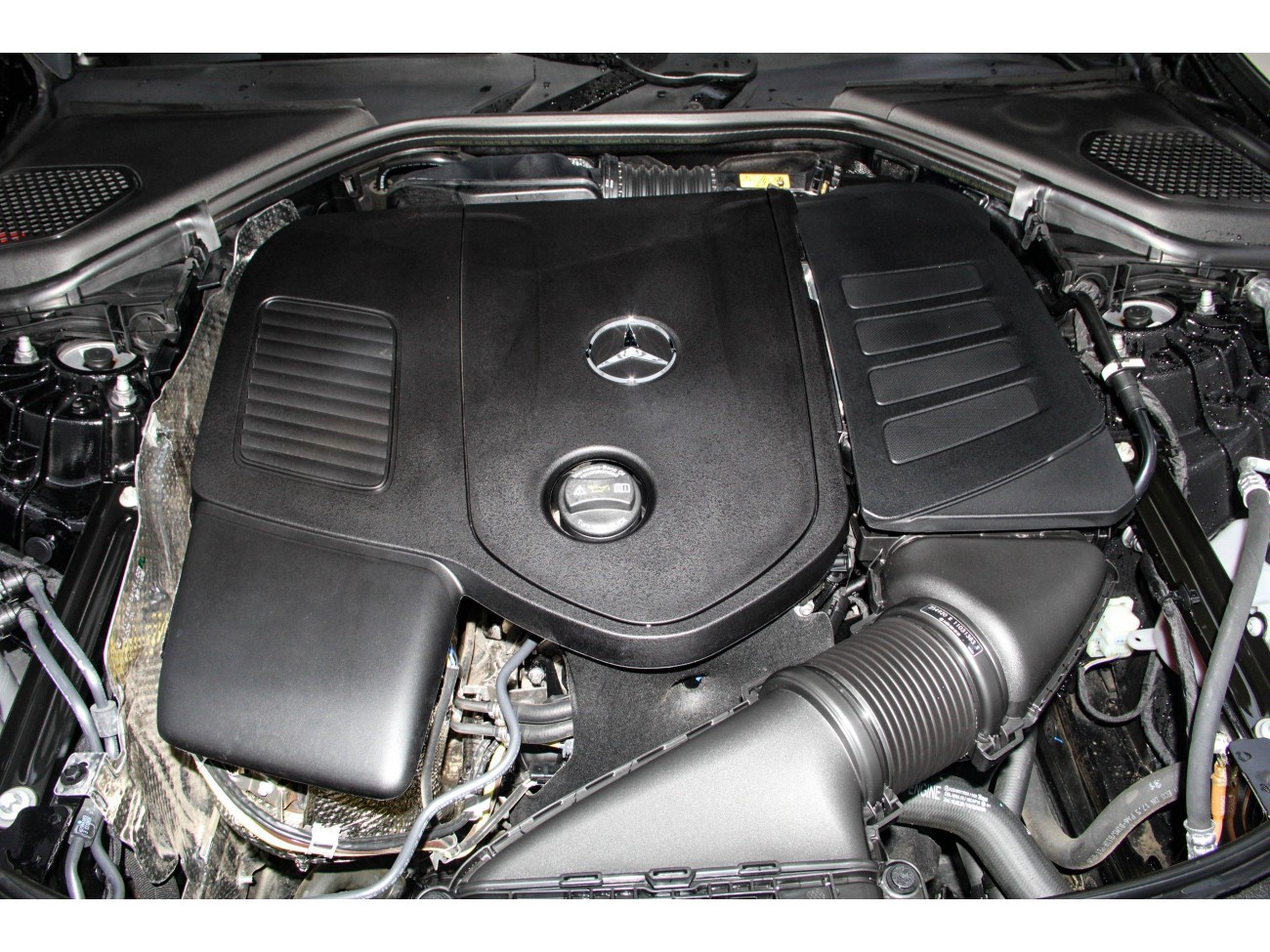 Mercedes-Benz E 300 L 2025