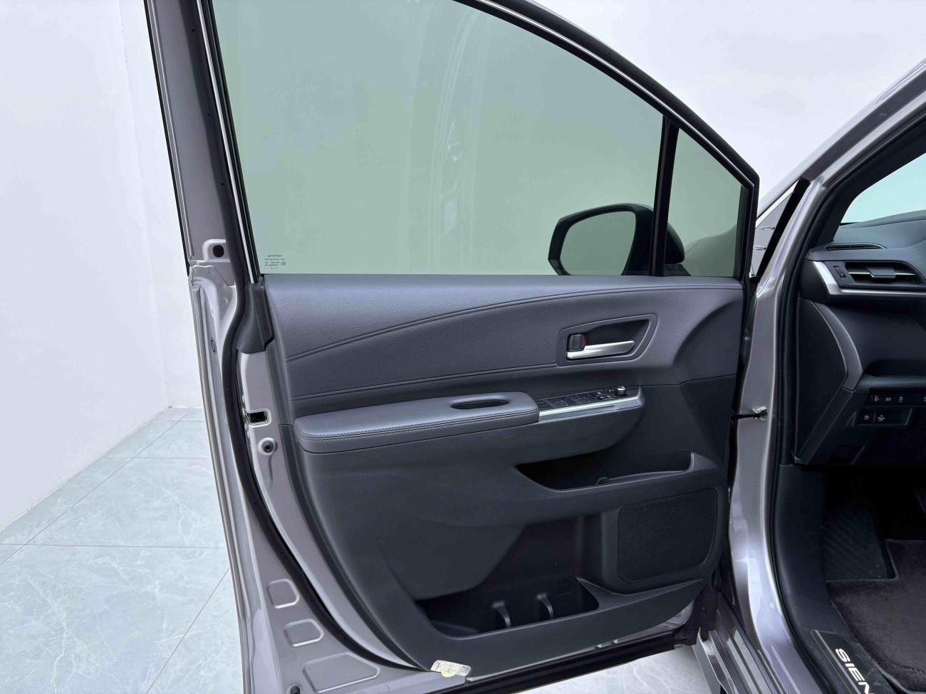 Toyota Sienna 2024