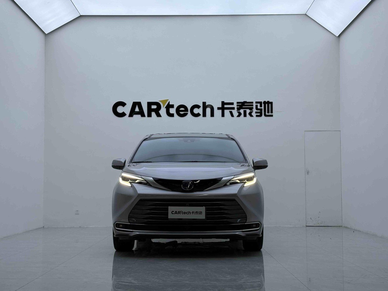 Toyota Sienna 2024