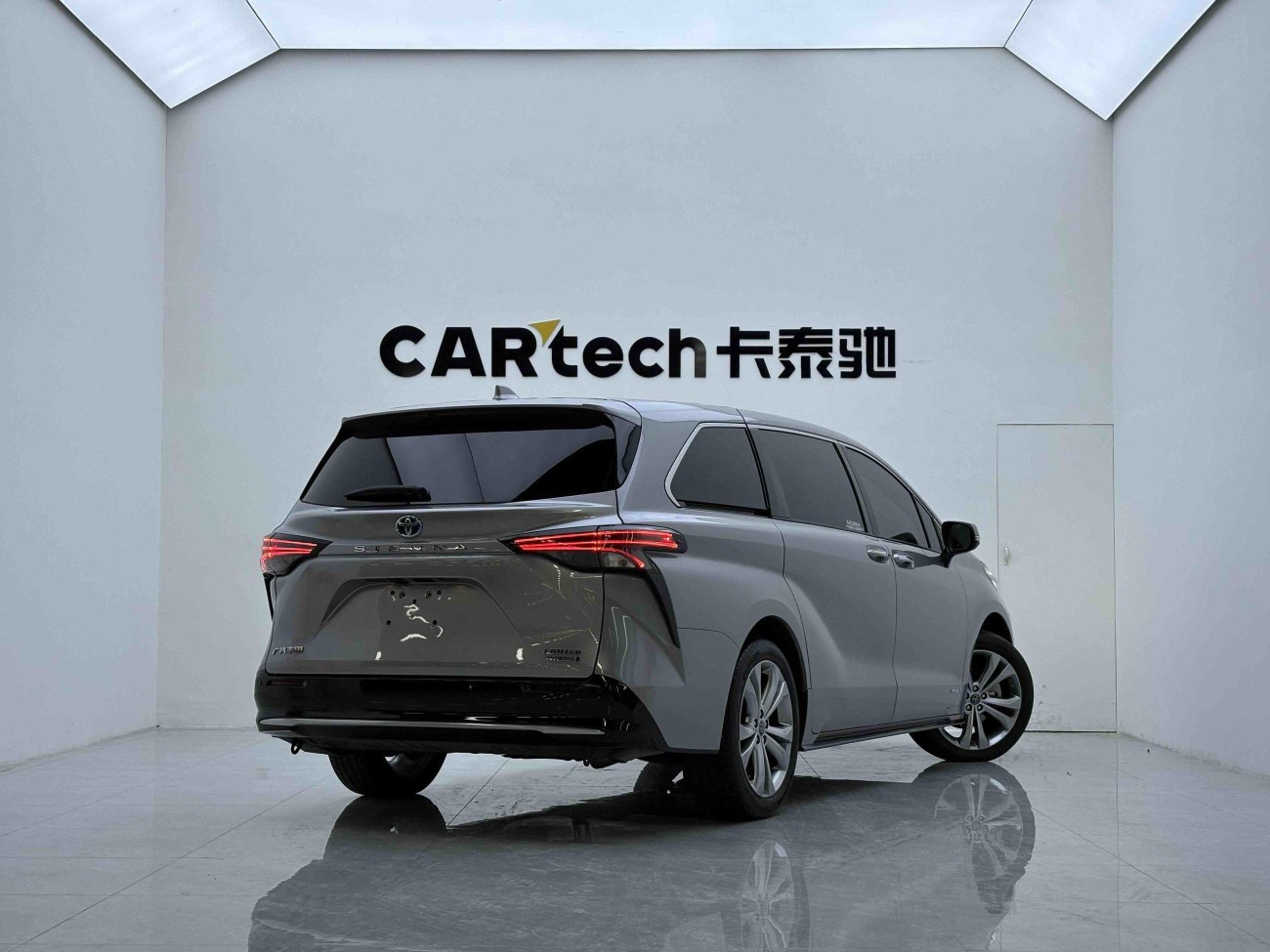 Toyota Sienna 2024