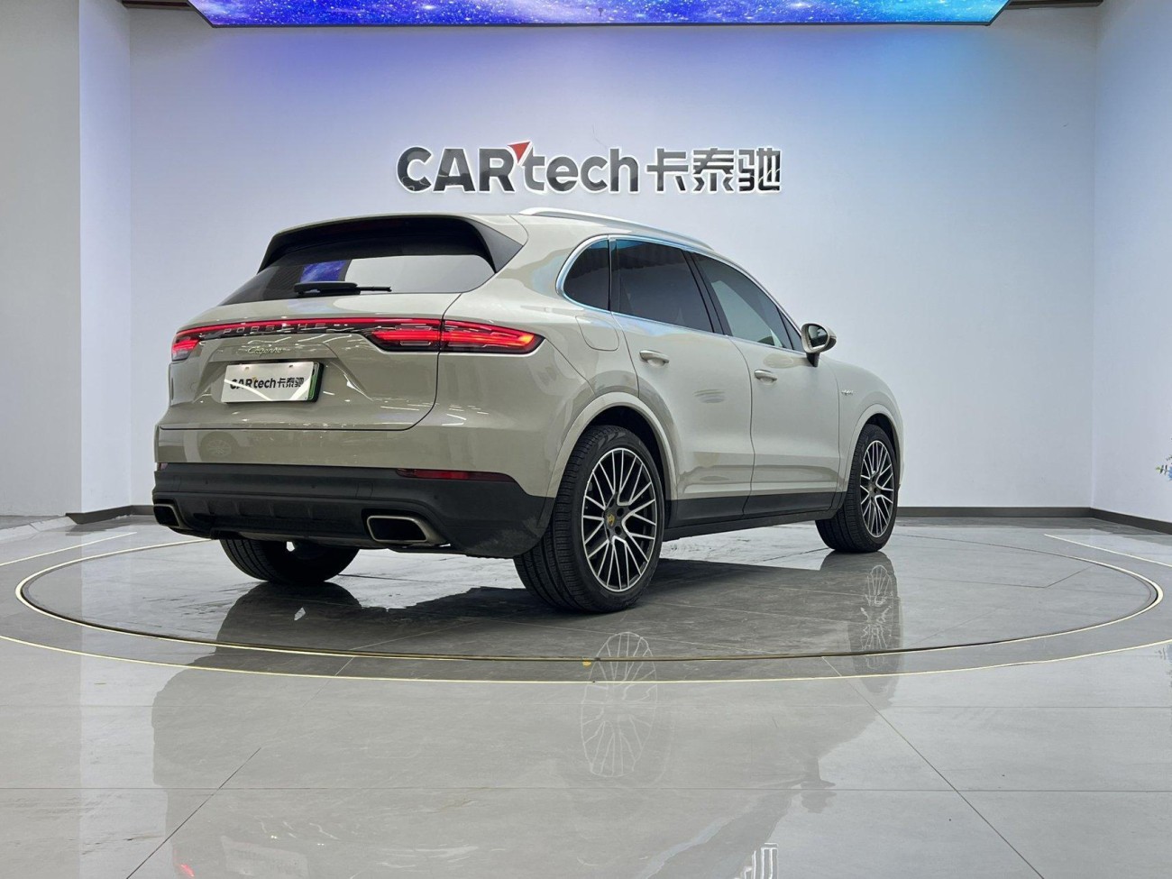 Porsche Cayenne 2022