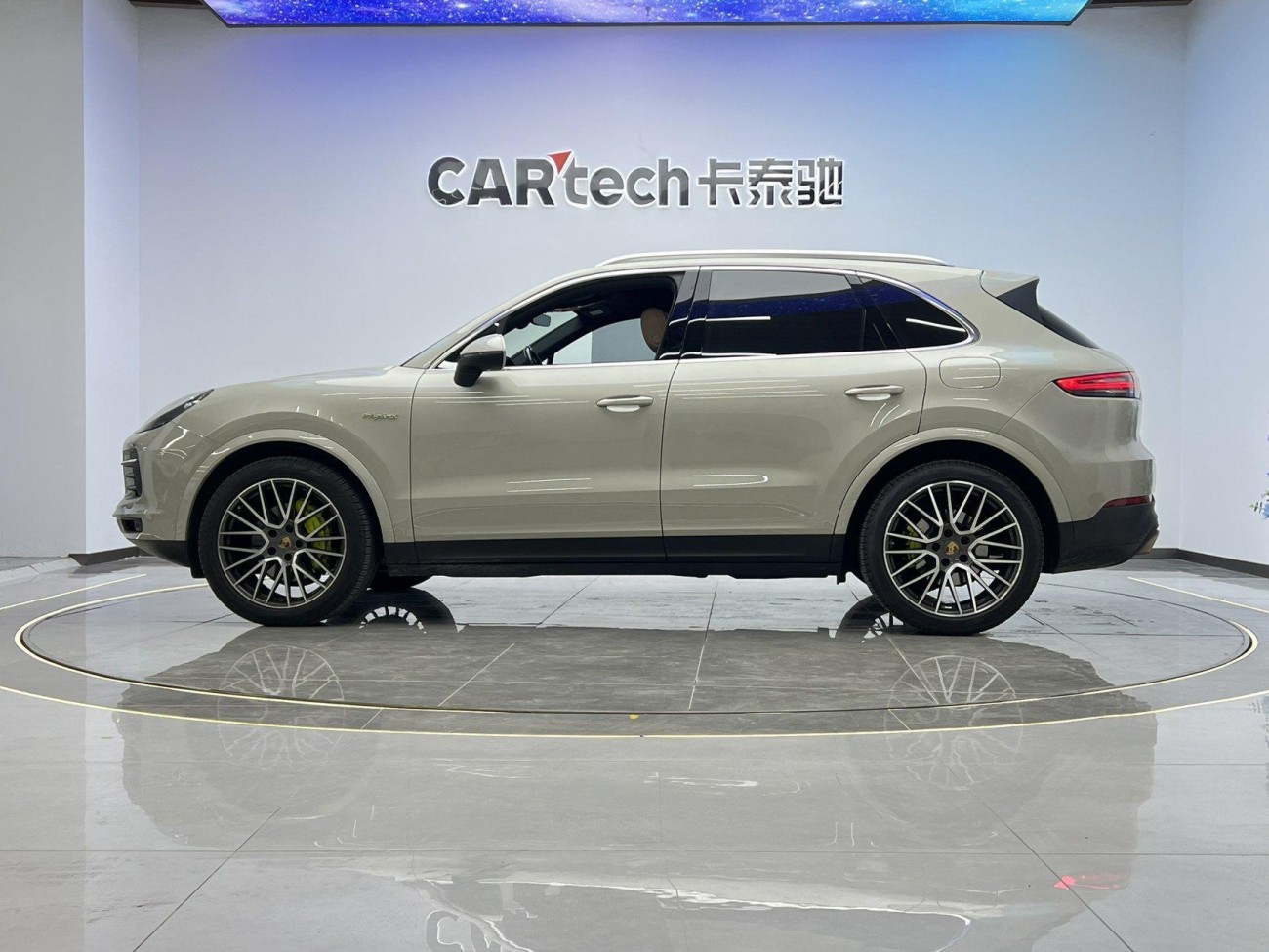 Porsche Cayenne 2022