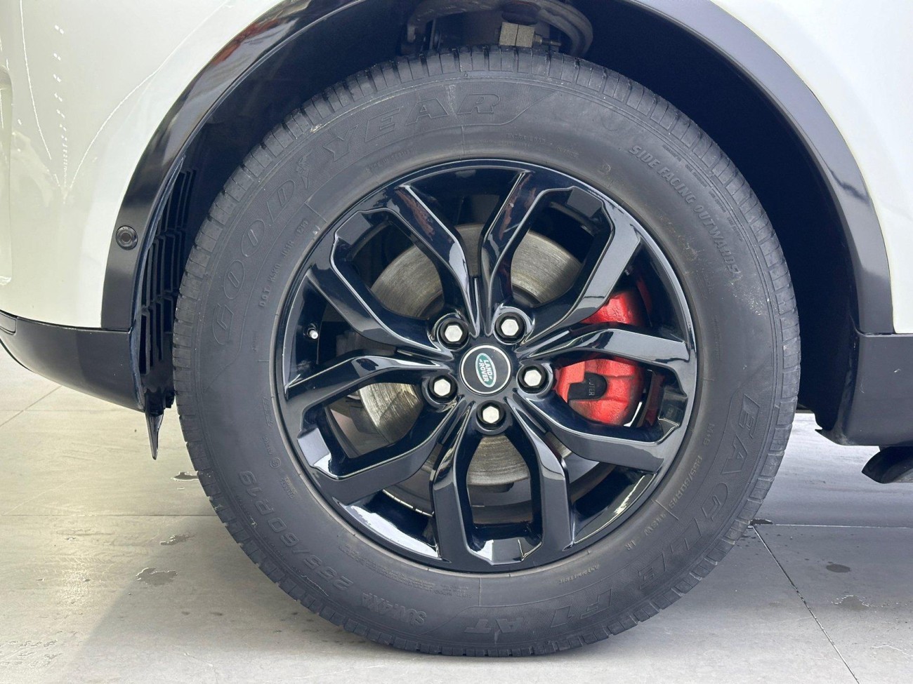 Land Rover Discovery 2019