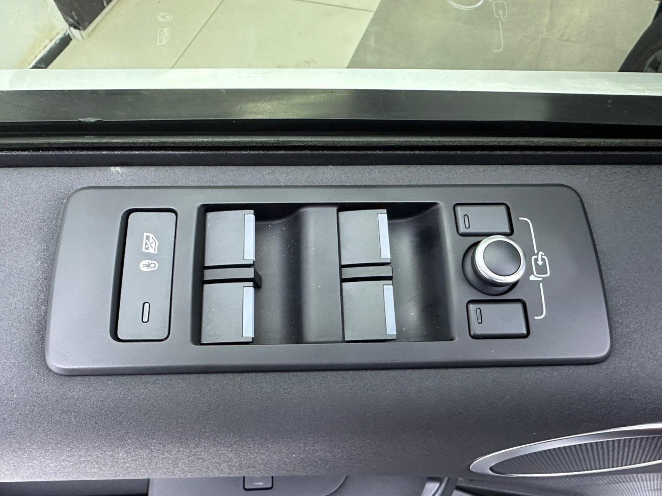 Land Rover Discovery 2019