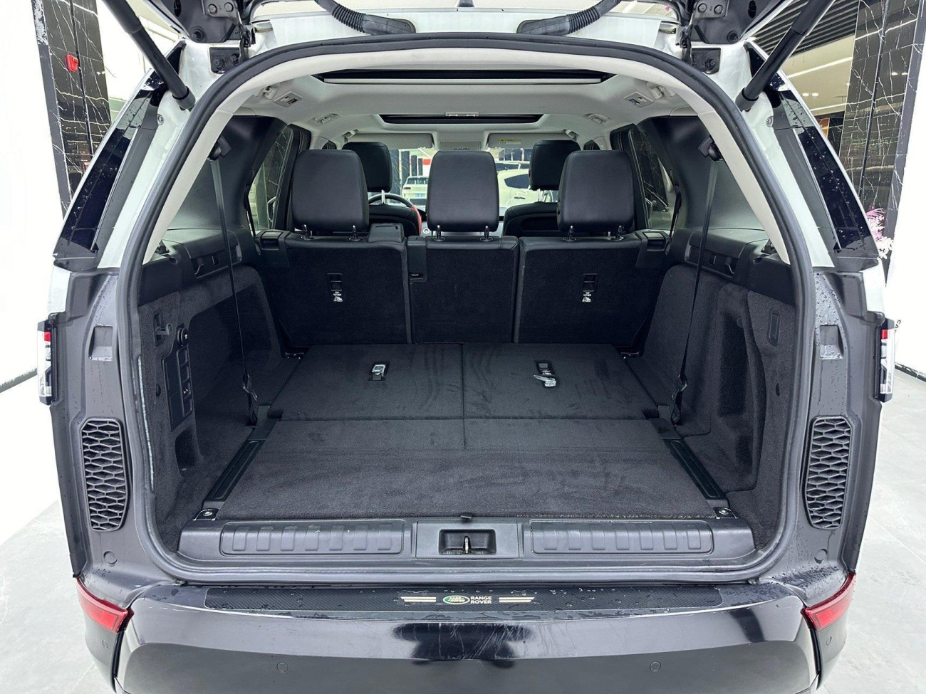 Land Rover Discovery 2019