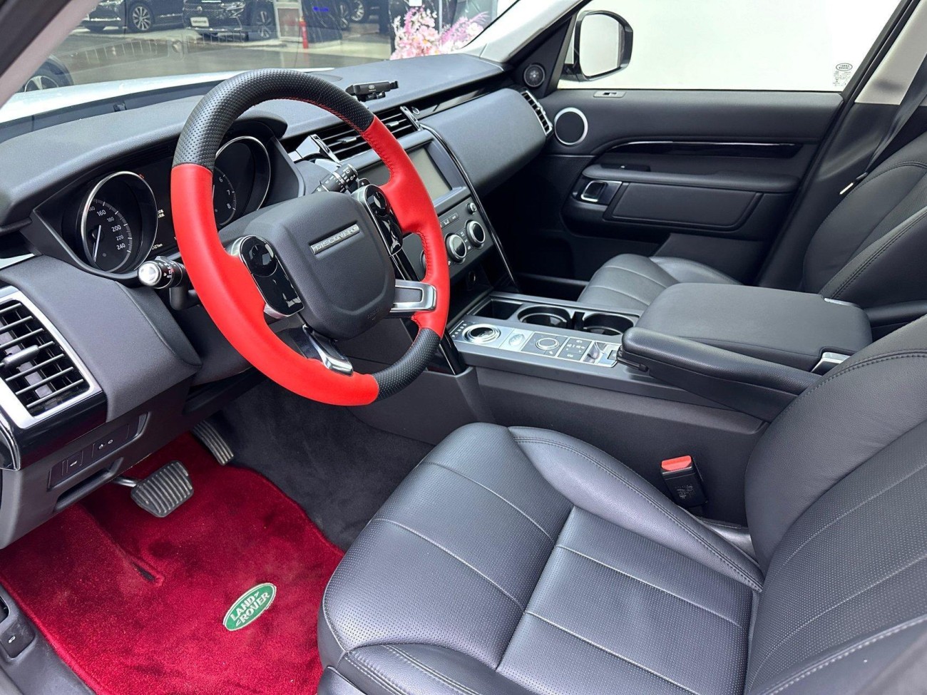 Land Rover Discovery 2019