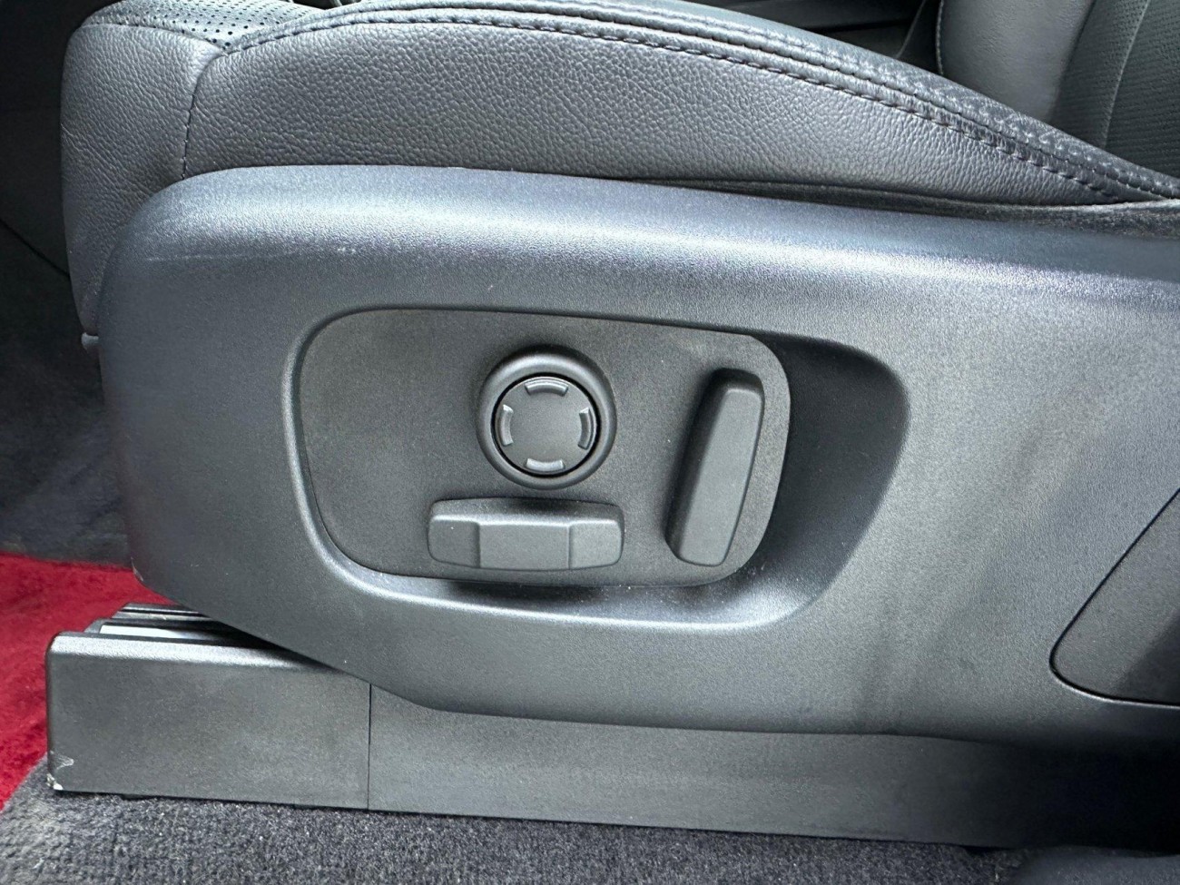 Land Rover Discovery 2019