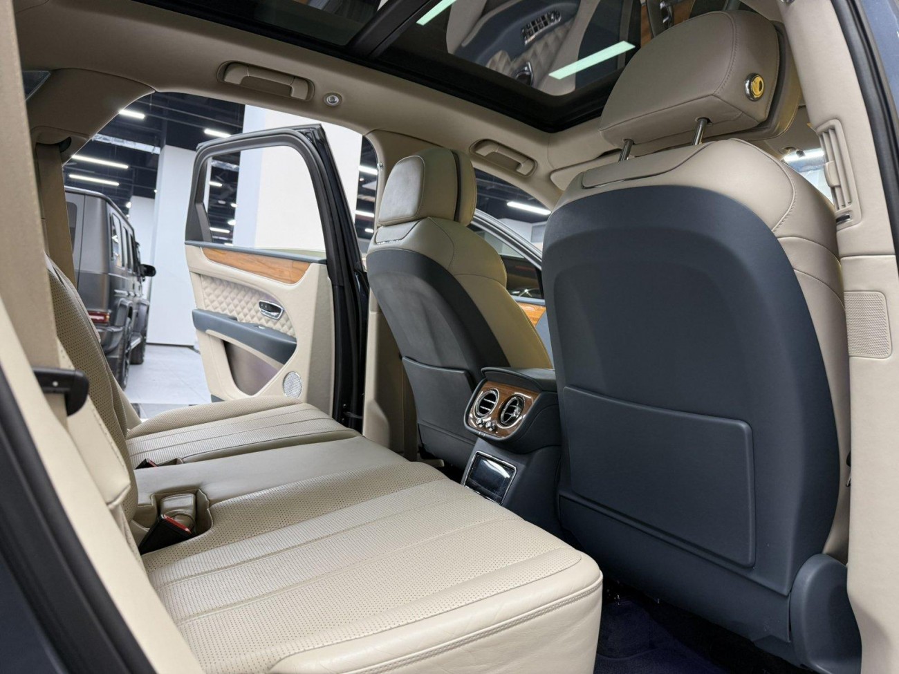 Bentley Bentayga 2021