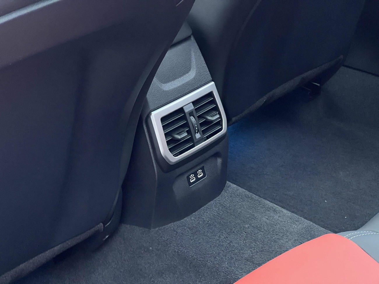 BMW 225L 2025