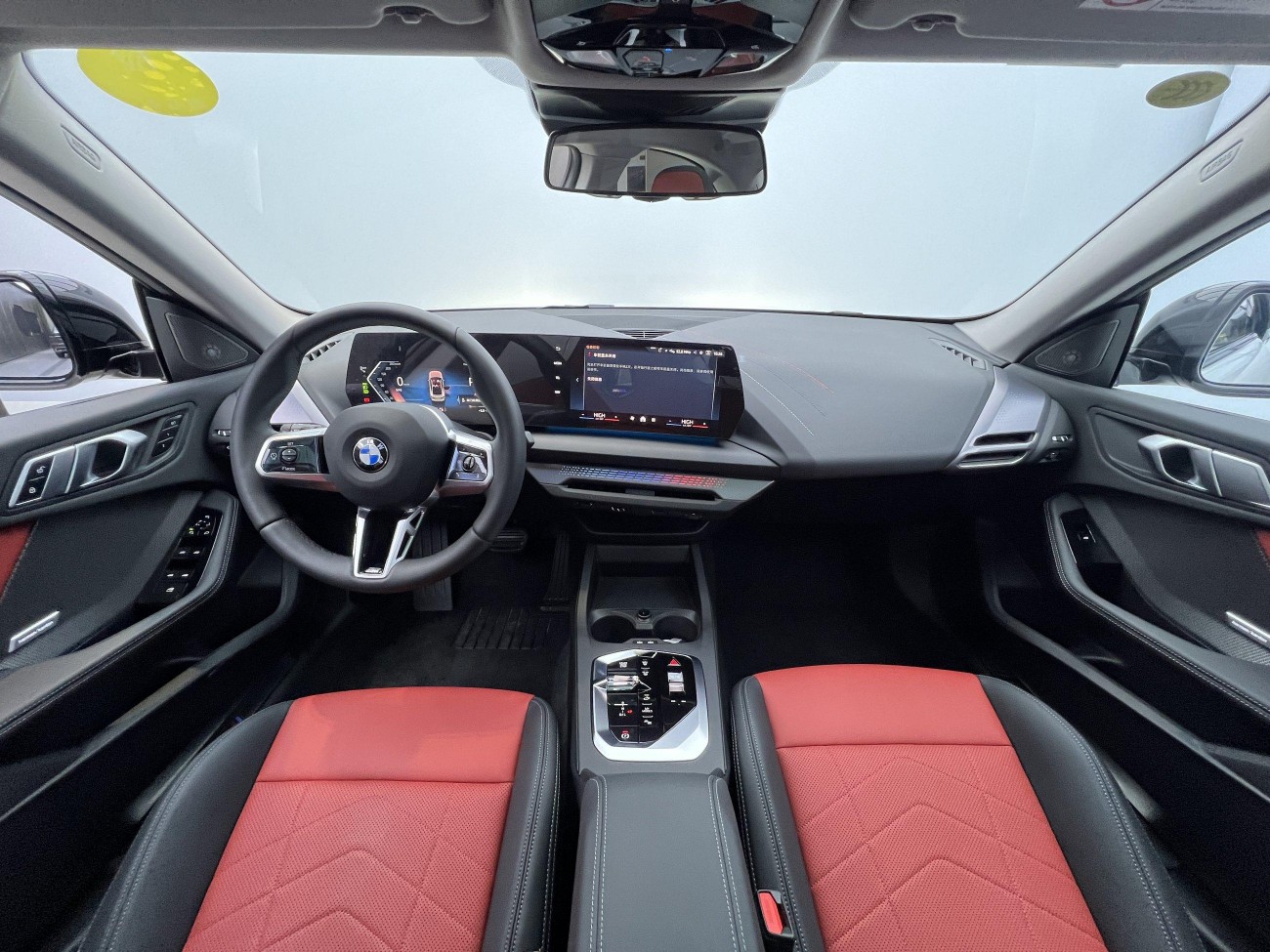 BMW 225L 2025