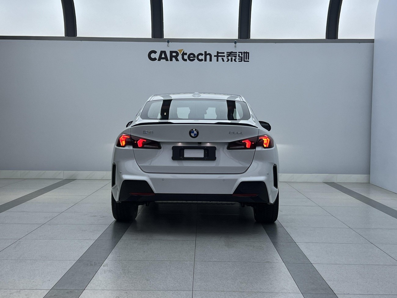 BMW 225L 2025