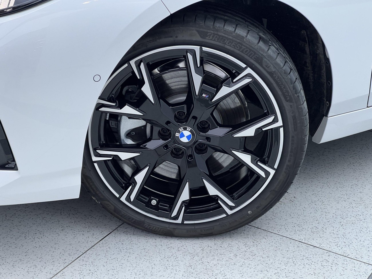 BMW 225L 2025