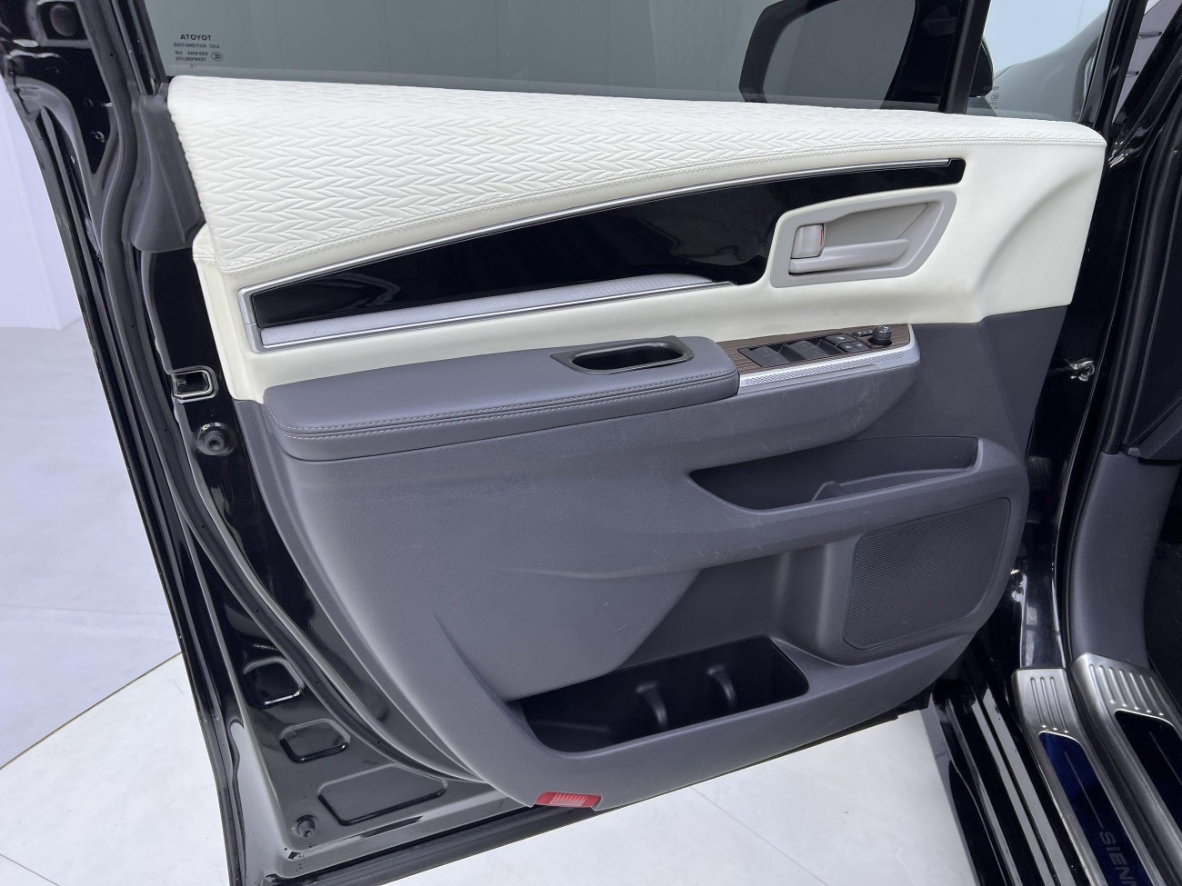 Toyota Sienna 2024