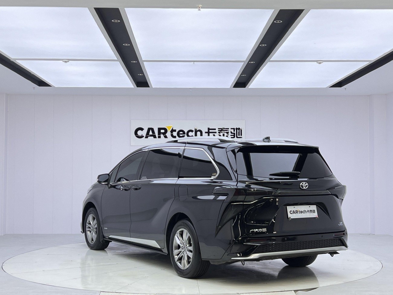 Toyota Sienna 2024