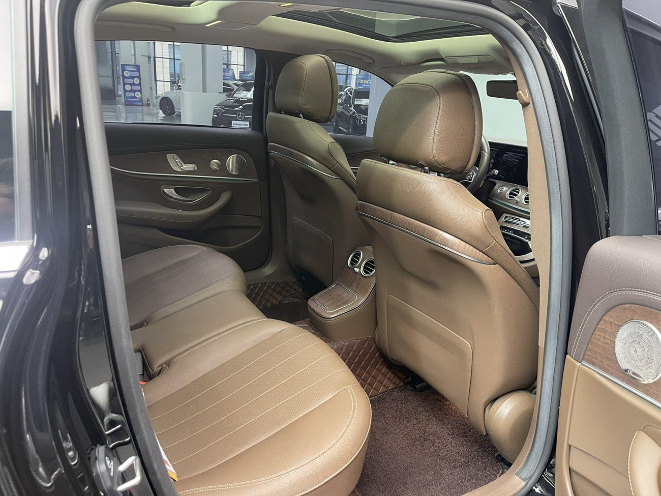 Mercedes-Benz E 300 L 2022