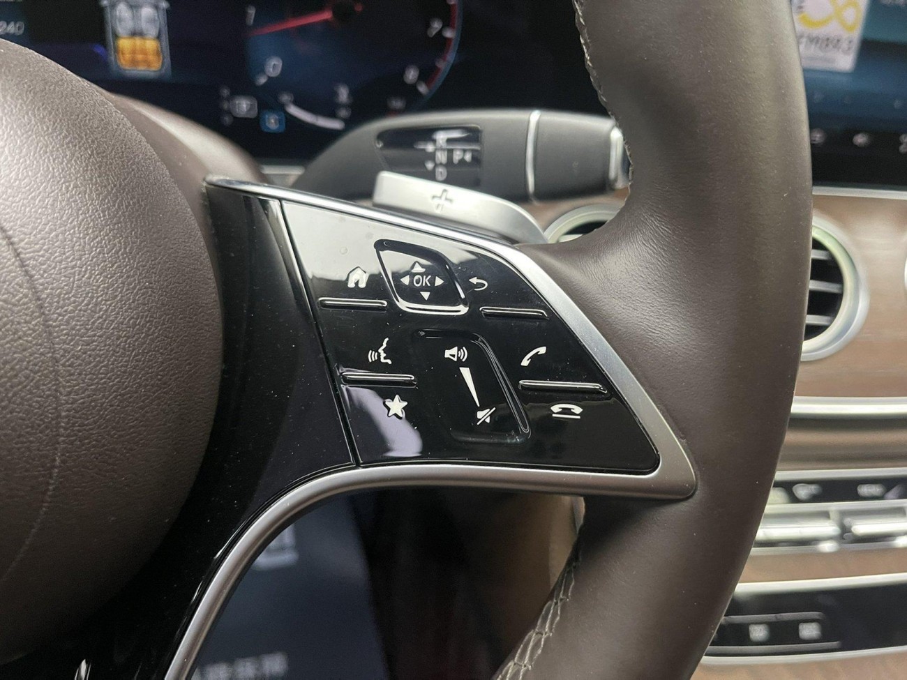 Mercedes-Benz E 300 L 2022