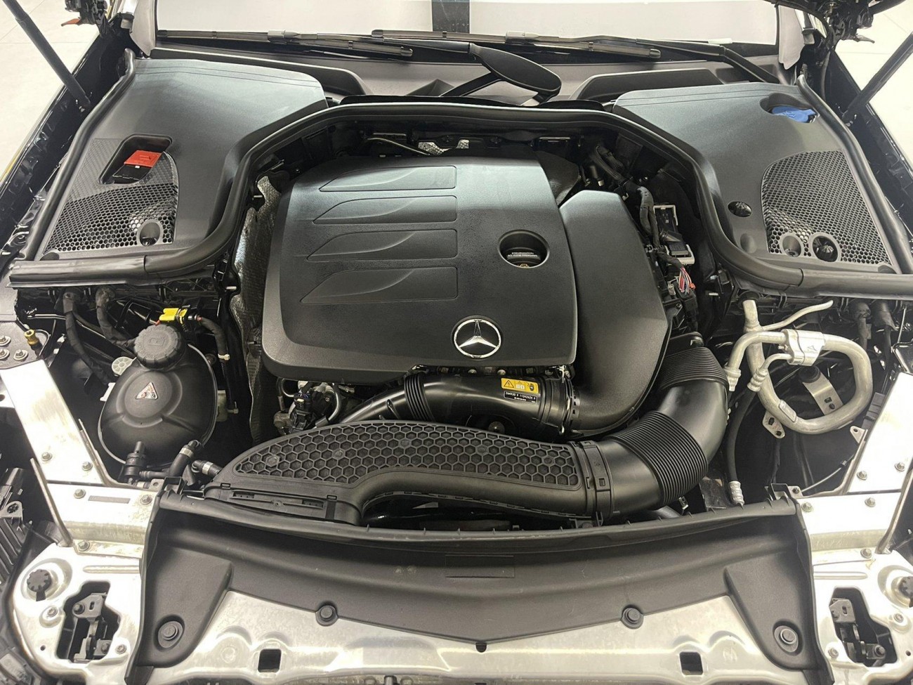 Mercedes-Benz E 300 L 2022