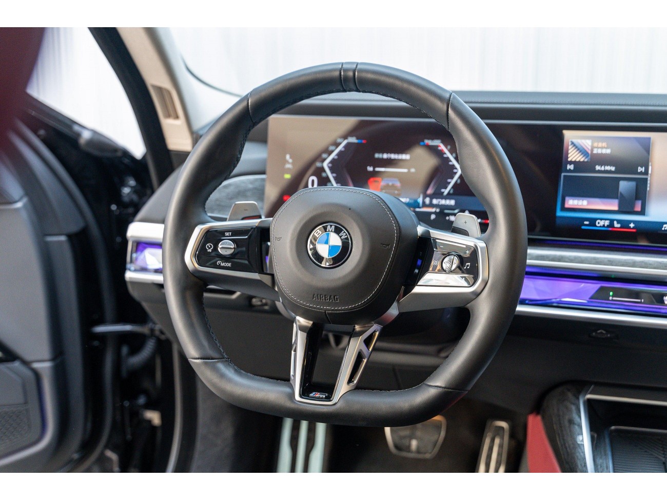 BMW 735Li 2024