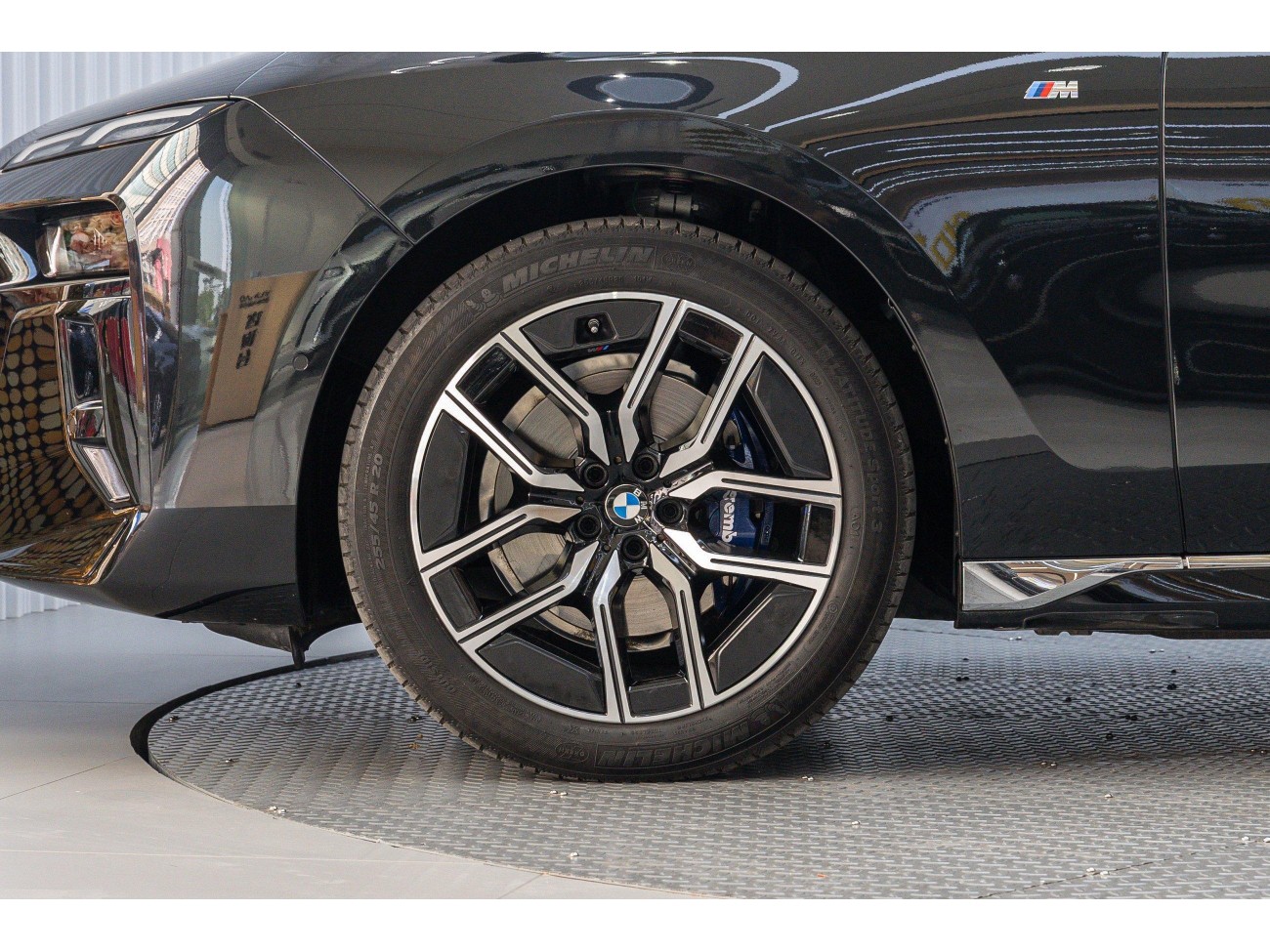BMW 735Li 2024