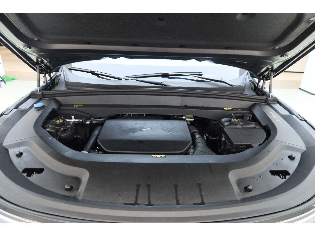 Li Auto L8 2025