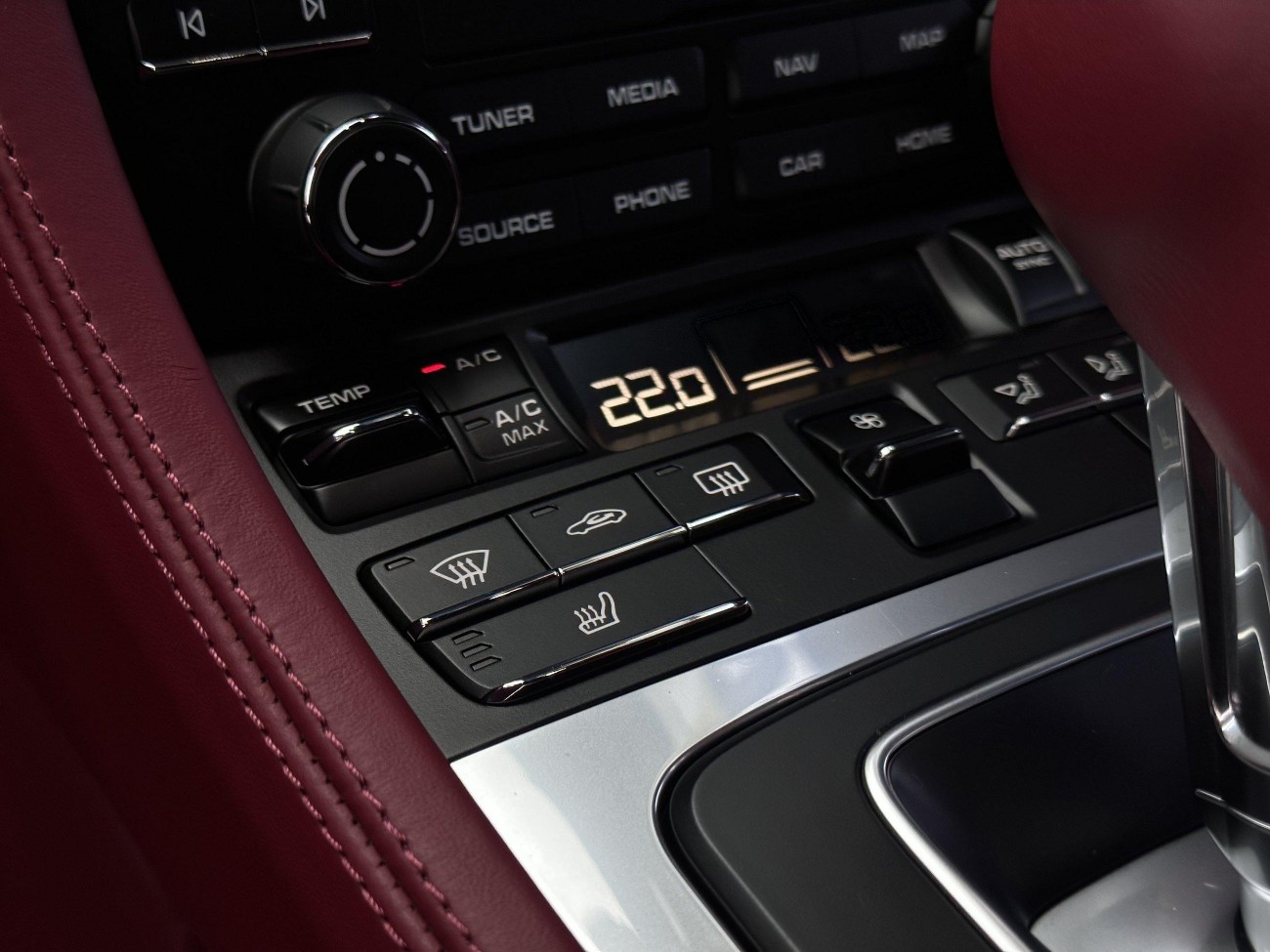 Porsche Cayman 2022