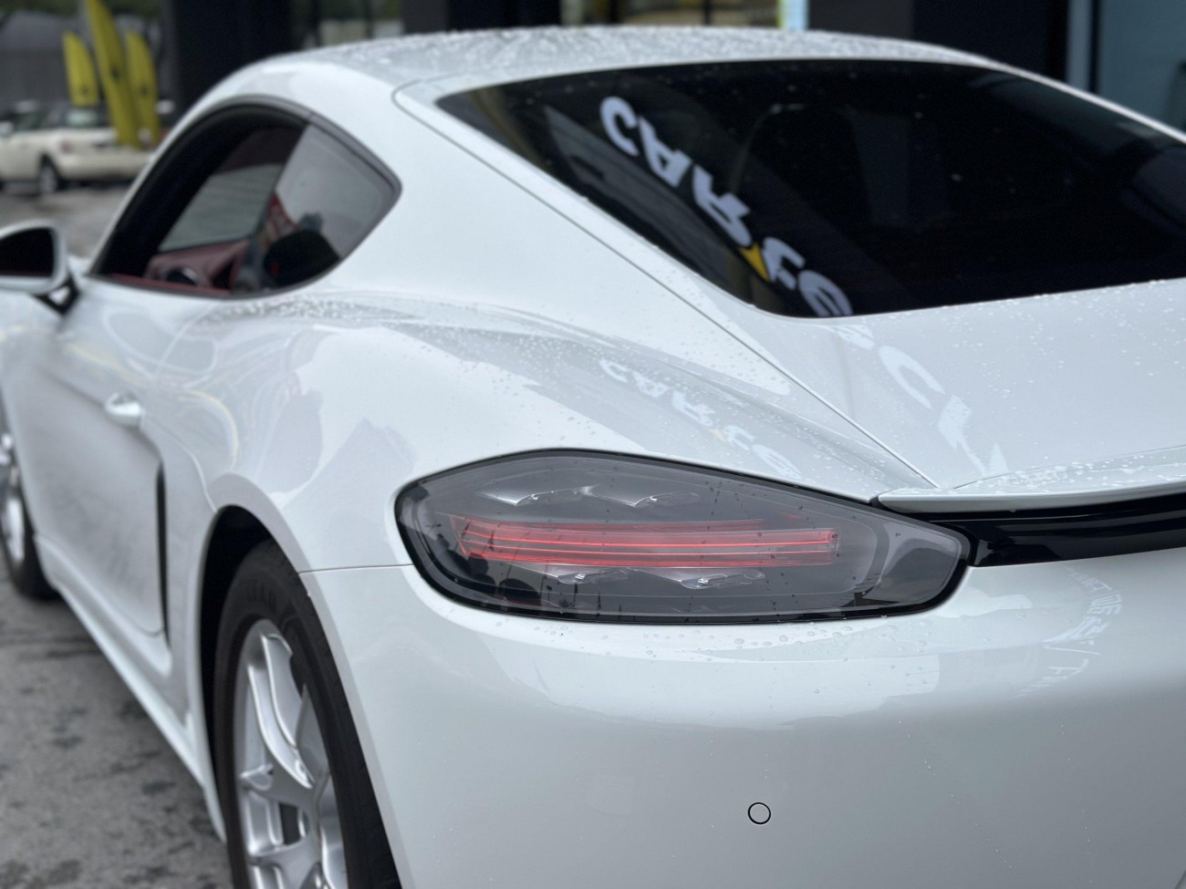 Porsche Cayman 2022